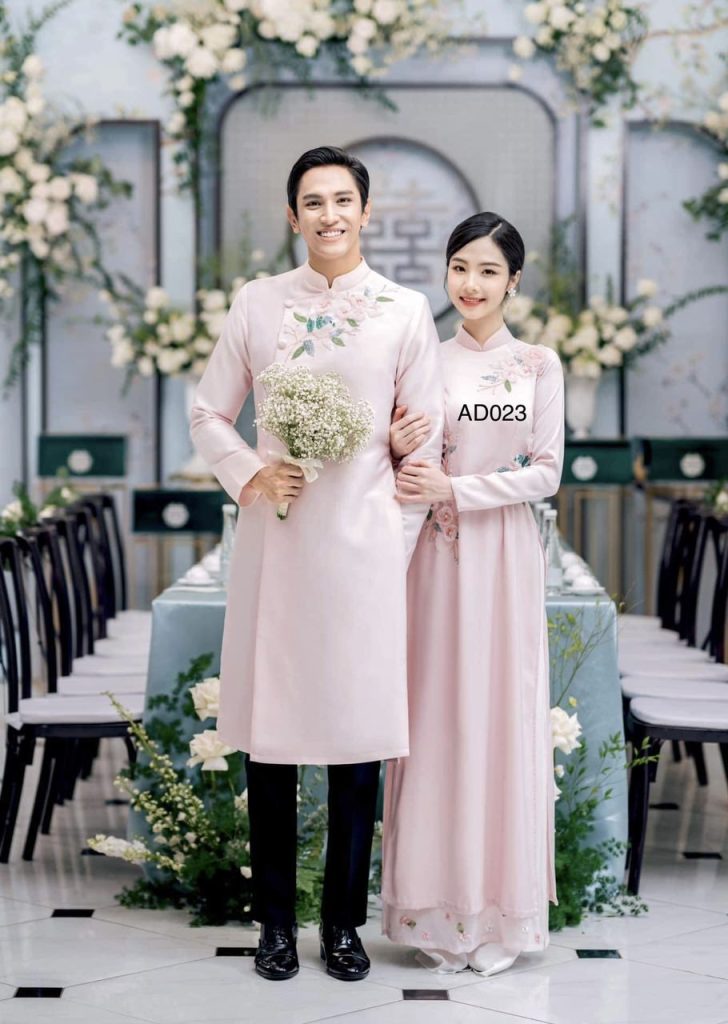 Áo dài truyền thống