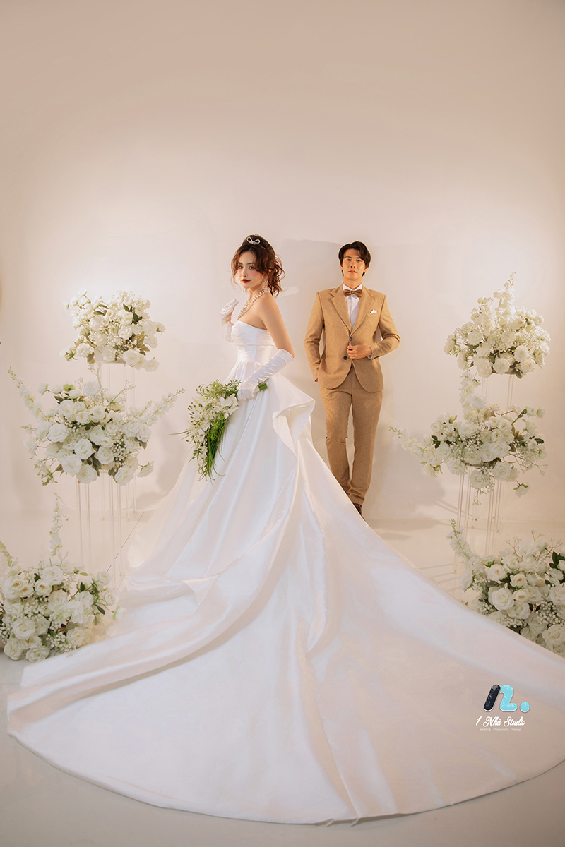 So sánh bối cảnh chụp ảnh studio tại Studio 1 Nhà